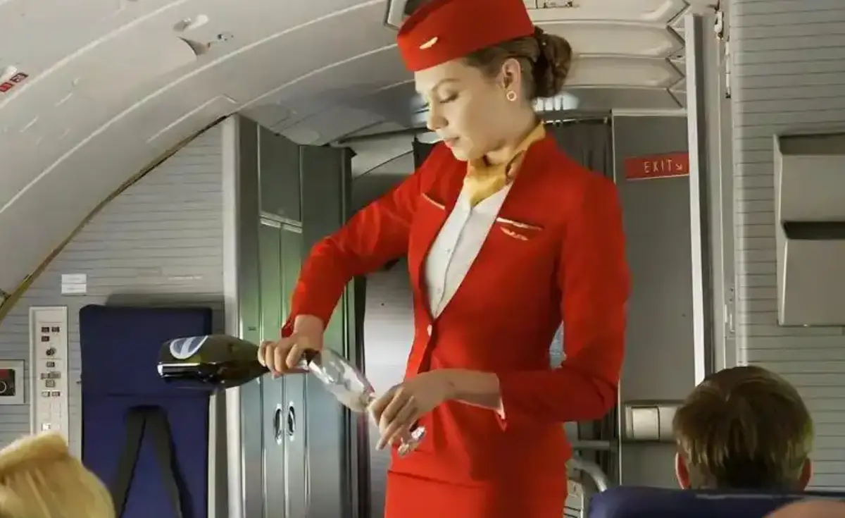 《法国空乘4》全集完整版资源下载-未删减高清在线观看-法国空乘4免费播放